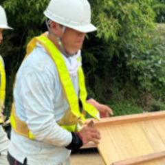 ▼正社員：造園土木作業員【経験者歓迎】▼ 資格取得も応援！学びながら成長できる職場◎ 賞与は年3回支給あり！やる気がしっかり反映◎ 冷凍おかず100円♪お水も飲み放題で働きやすさ◎の画像
