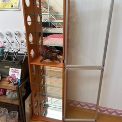 コレクションキャビネット　ガラスキャビネット　ショーケース　ビンテージキャビネッ　飾り棚　コレクションケース　ガラスコレクション収納　強化ガラスケース　フュギィアケース　の画像