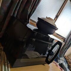 電子レンジと電子レンジ鍋　中古の画像
