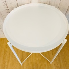 IKEA⭐️円形サイドテーブル【グッディーズ】の画像