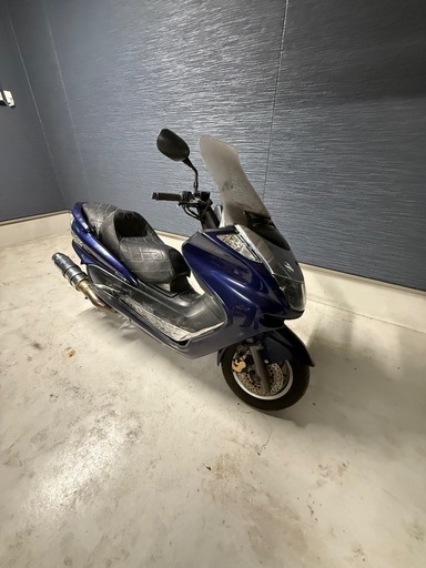 マジェスティC 250 実動(現在バッテリーがないため不動)