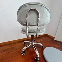ネイルサロン　チェアの画像