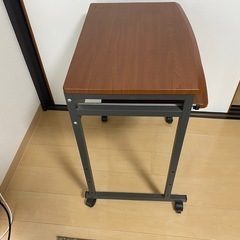 【値下げしました】パソコンデスクの画像