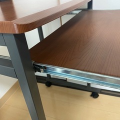 【値下げしました】パソコンデスクの画像
