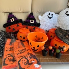 ハロウィンアイテム，全16点。の画像