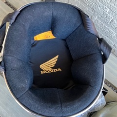 ヘルメットandグローブの画像