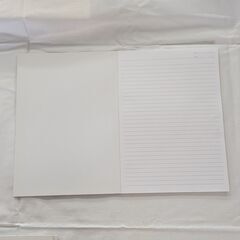 新品ノート3冊　＆　メモ帳の画像