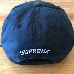 Supreme×Appleの画像