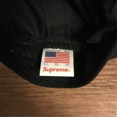 Supreme×Appleの画像