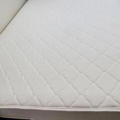 収納付きダブルベッドの画像