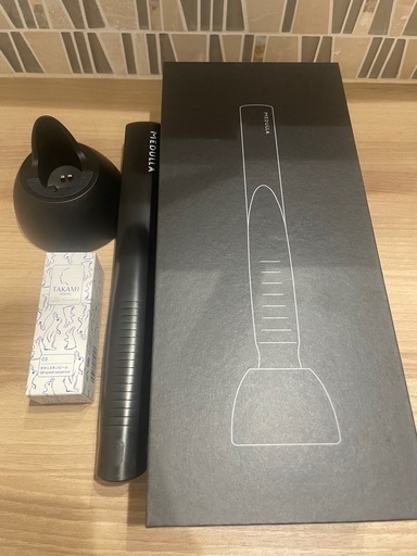 メデュラ ソニックシャインプロ&タカミスキンピール