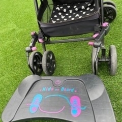 ベビーカー　上の子用のステップあり　取り外し可能
の画像