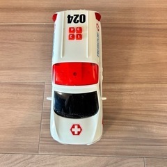 救急車　おもちゃの画像
