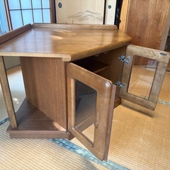 コーナ用のテレビ台の画像