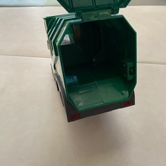トラックおもちゃの画像