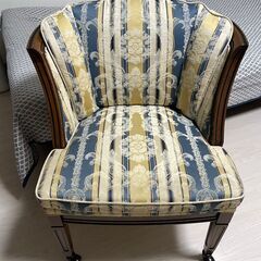 日本の老舗高級家具マルニ木工 ダイニングテーブルセット ★現金払い応相談（地中海ロイヤル-伸長式テーブル＋キャスター付きチェア4脚） の画像
