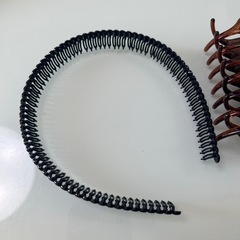 ヘア用品　コーム付きカチューシャ　ヘアクリップ　の画像