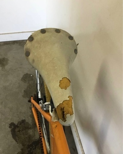 h-41△ q 岐阜発/ Momentum/ ピストバイク/ 700×25c/ 自転車/ サドル破れあり/ タイヤひび割れあり/ 走行確認/ 現状品/ 管06s/ R7.5/3 △