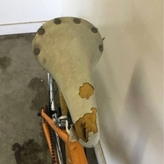 △ q 岐阜発/ Momentum/ ピストバイク/ 700×25c/ 自転車/ サドル破れあり/ タイヤひび割れあり/ 走行確認/ 現状品/ 管06s/ R7.5/3 △の画像
