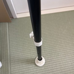 縦型　フック付き突っ張り棒の画像