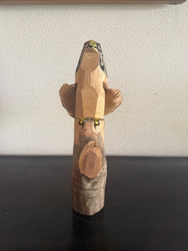 一刀彫のオブジェです 鹿 木彫り 一刀彫 神鹿 彫刻 木工芸 置物 オブジェ 昭和レトロ
