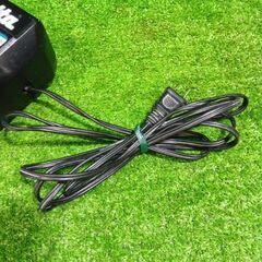 マキタ DC18RF 充電器【市川行徳店】【店頭取引限定】【中古】管理番号：ITERC731YRFKの画像