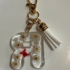ハンドメイド＊レジンキーホルダー(白)の画像