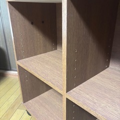 キャスター付き木製頑丈収納棚の画像