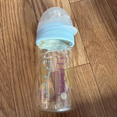 b box プラスチック哺乳瓶の画像