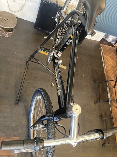 SALE！7月末まで防犯登録無料！レア！cannondale F500チェーン