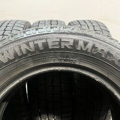 DUNLOP WINTER MAXX WM02 195/65R15 15インチ スタッドレス 4本 22年製 バリ溝 プリウス セレナ ステップワゴン ヴォクシー等　(KTA307)クレジットカード QRコード決済可能の画像