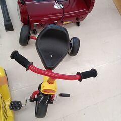 リユースのサカイ栃木店★ジモティ割あり★ 西松屋 三輪車 レッド W65×D43×H52 クリーニング済み TC10014の画像