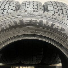 DUNLOP WINTER MAXX WM02 195/65R15 15インチ スタッドレス 4本 22年製 バリ溝 カローラツーリング ノア セレナ アイシス等　(KTB317)クレジットカード QRコード決済可能の画像