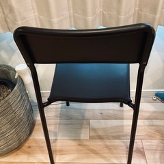 ニトリ スタッキング チェア ダイニングチェア ブラック黒 の画像