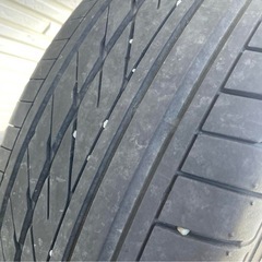 イーグルナスカー215/60R17の画像