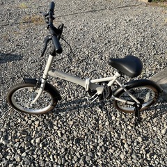 折りたたみ自転車の画像