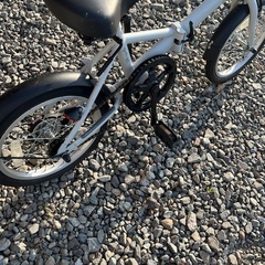 折りたたみ自転車の画像