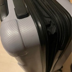 キャリーケースの画像