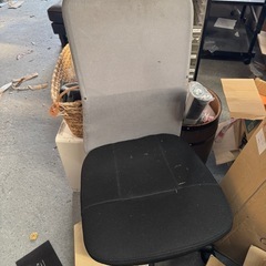 オフィス用家具の画像