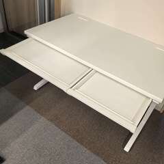 【まとめ買い歓迎！】【13台あり】スチールデスク 幅120×奥行70×高さ70cm／1台6,500円／13台まとめてなら1台6,000円！の画像