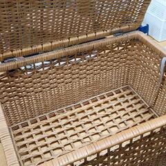 0730-166 【無料】 かご　収納ケース　取っ手破損ありの画像