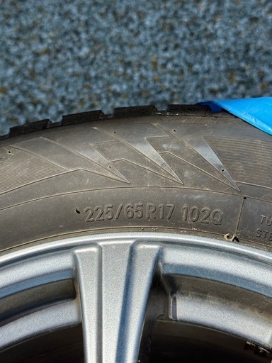 冬タイヤ ホイール付き 4本