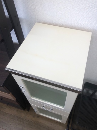 キャビネット ホワイト 引出し 収納 棚