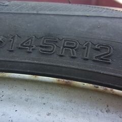 12インチ 軽トラ 軽バン用 鉄ホイール PCDマルチ ４本 タイヤは交換時期です（145/R12　6PR） 一時履き、転がし用などにどうぞの画像