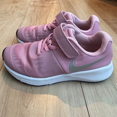 NIKE キッズスニーカー 18.5cm　の画像