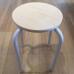 無印良品⬜︎ スチールパイプスタッキングスツール⬜︎ 在庫２個の画像