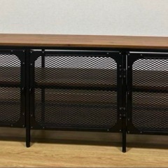 IKEA フィエルボ　テレビ台の画像