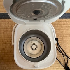 炊飯ジャー JBS-A055（3合炊き）【動作良好】の画像