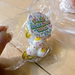 リアル猫スクイーズ　ふわふわ　ぶにぷに　ツムっとラバーマスコットの画像