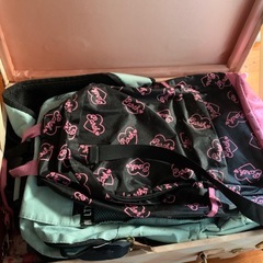 バック　可愛いトランクに入れてまとめ売りの画像
